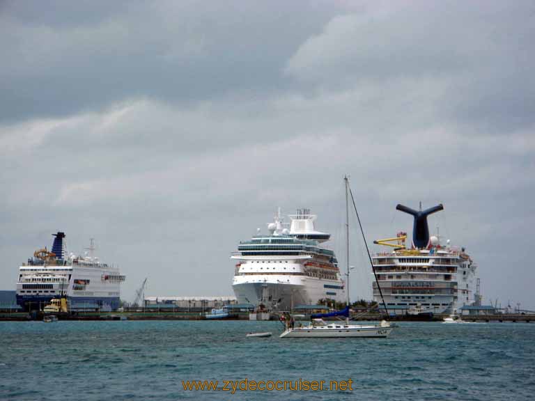 437: Carnival Sensation - Nassau - Catamaran Sail and Snorkel