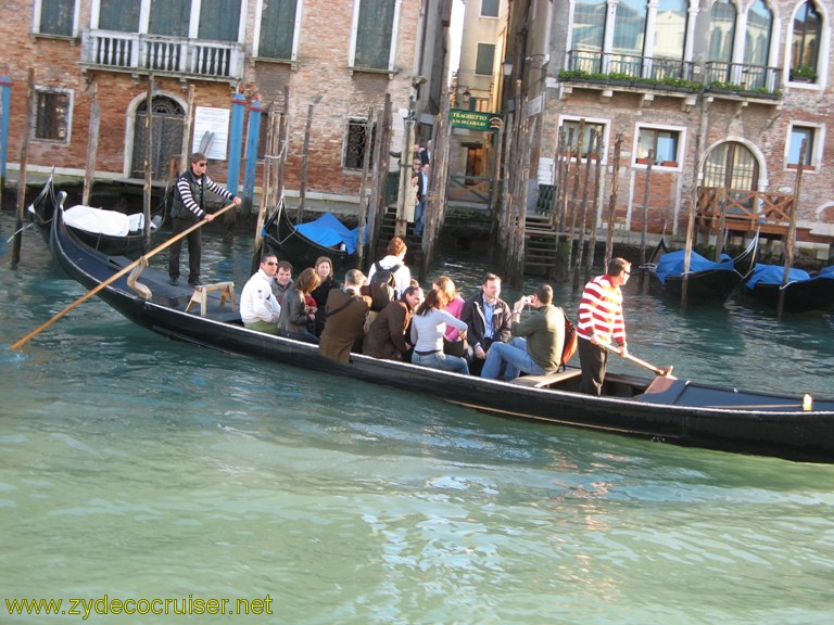 078: Carnival Freedom Inaugural, Venice, Traghetto, poor man's gondola