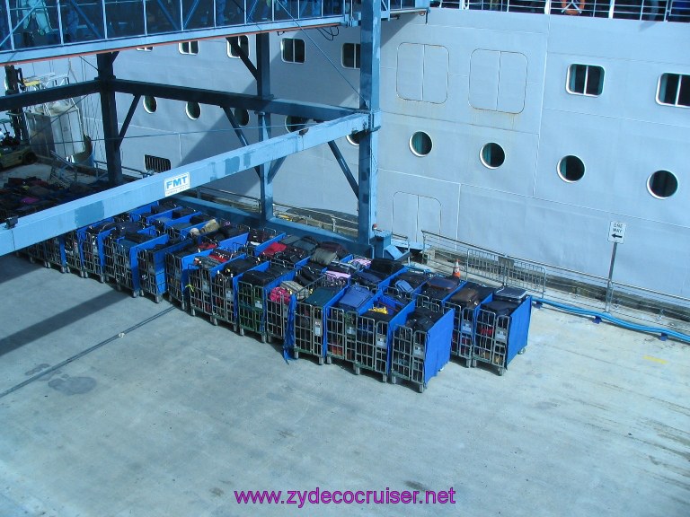 New Orleans, Erato Street Cruise Terminal, Luggage waiting to be loaded