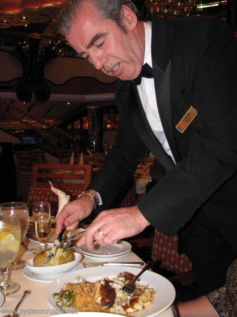 262: Carnival Splendor, Amsterdam, MDR Dinner, Ken Byrne servicing the Queen's potato