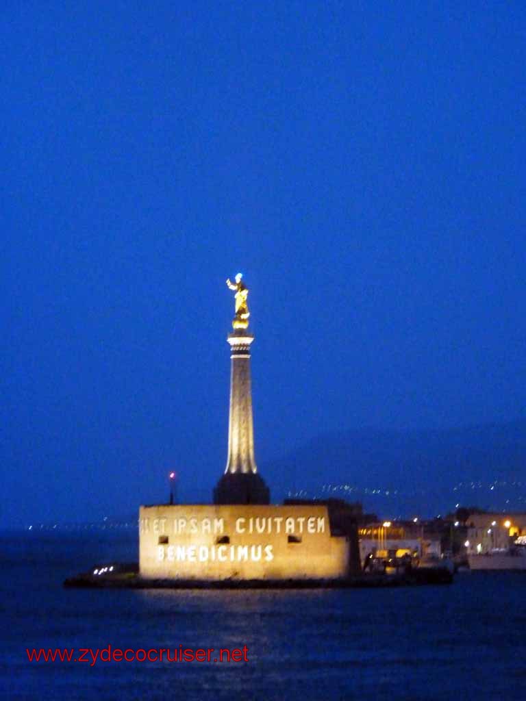 5072: Illuminated statue at the entrance to Messina Harbor - La Madonna della Lettera - Lady of the Letter - patron Saint of Messina - "Vos et ipsam civitatem benedicimus"