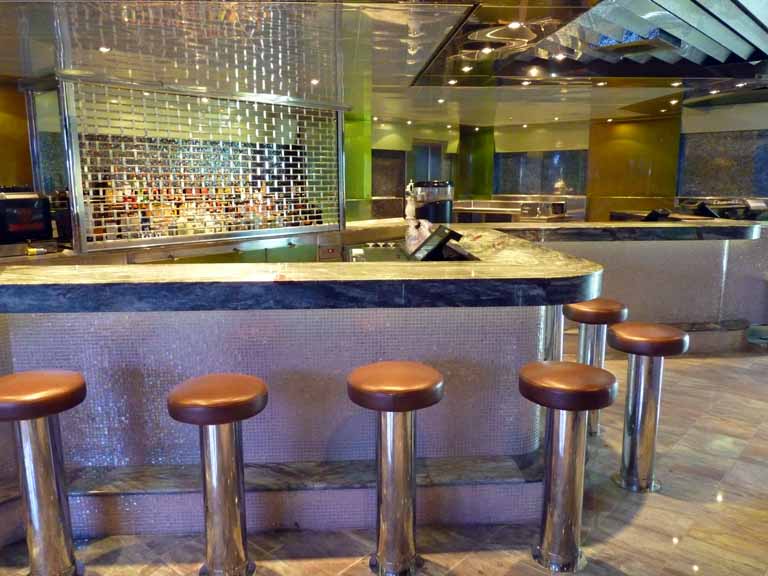 Carnival Dream Caliente Dance Club 3