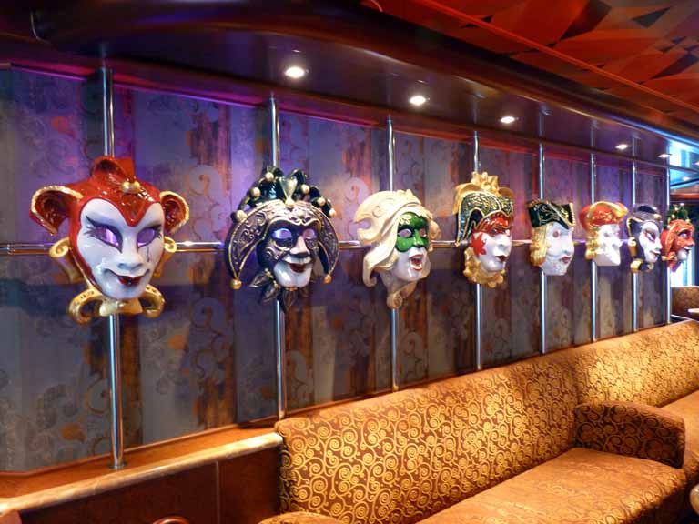 Carnival Dream Burgundy Lounge 4