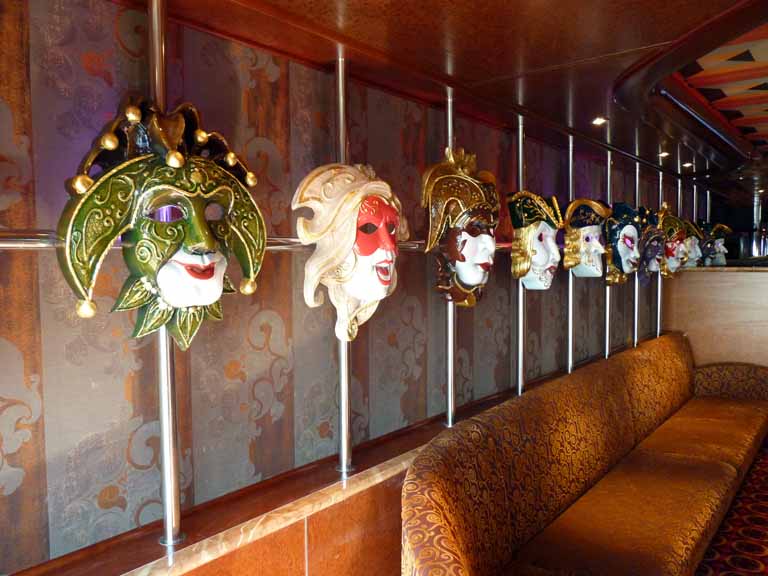 Carnival Dream Burgundy Lounge 7