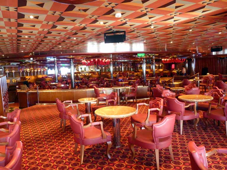 Carnival Dream Burgundy Lounge 8