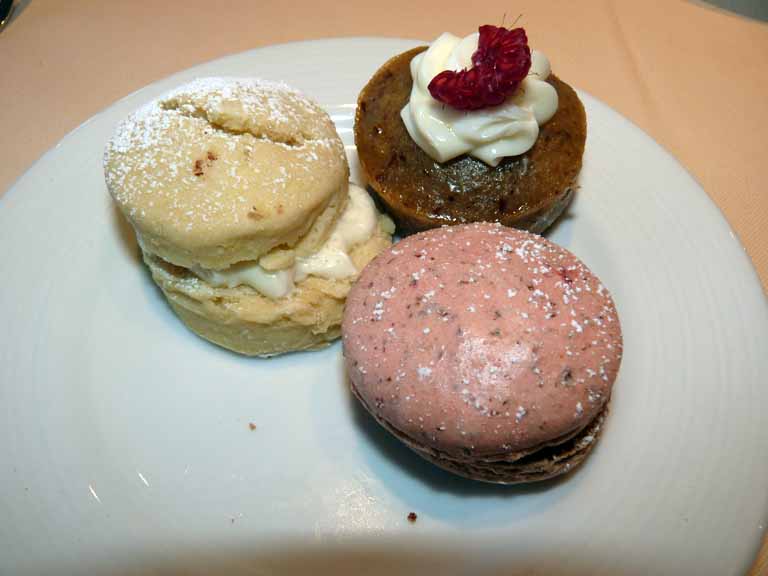 Carnival Dream - Upper Scarlett Tea Time 5