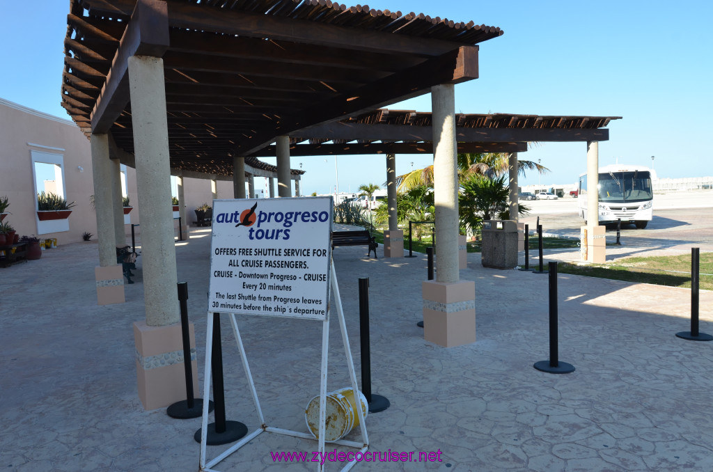 280: Carnival Elation, Progreso, autoprogreso shuttle