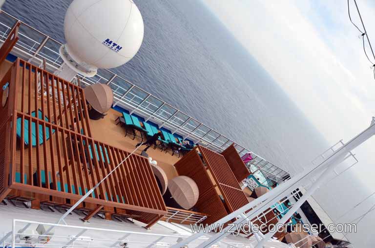 004: Carnival Magic Serenity