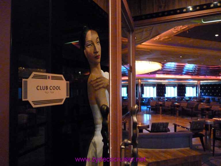 395: Carnival Spirit, Kahului, Maui, Club Cool