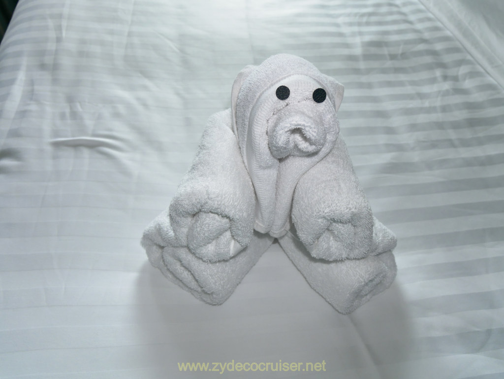 014: Carnival Venezia Transatlantic Cruise, Sea Day 5, Pig