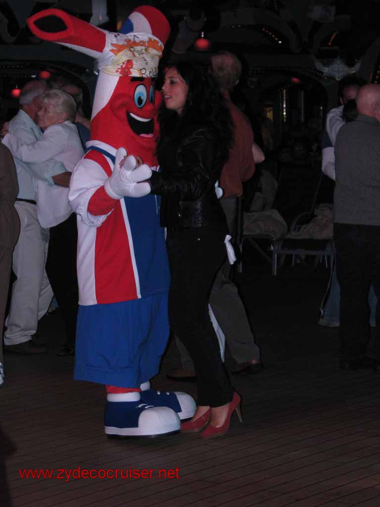 311: Carnival Splendor, Puerto Madryn, - Funship Freddy